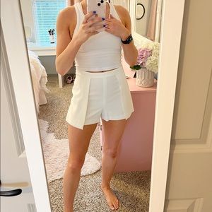 Alice and Olivia white shorts